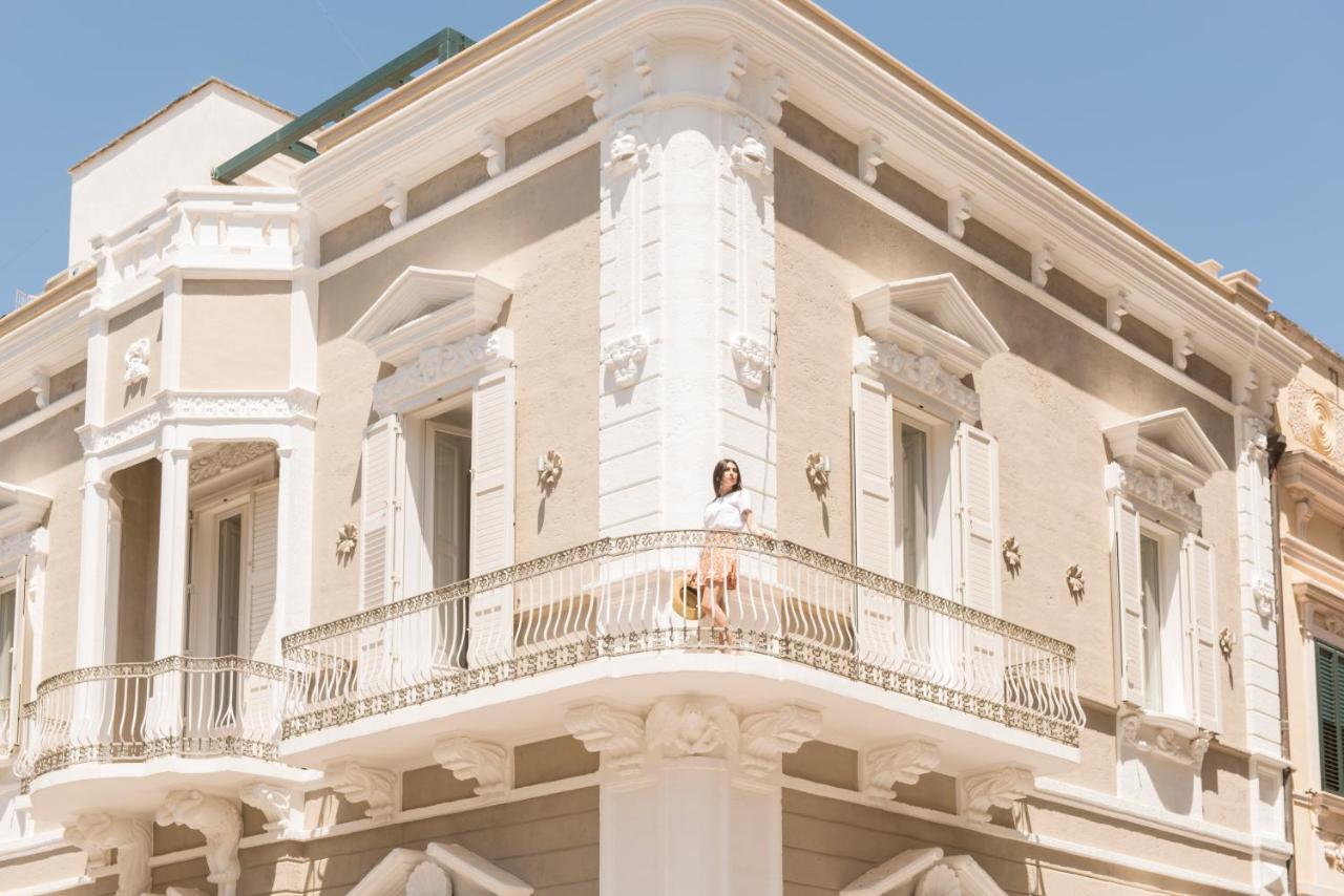 Le Dimore Di Puglia - Palazzo Ladogana โมโนโปลี ภายนอก รูปภาพ